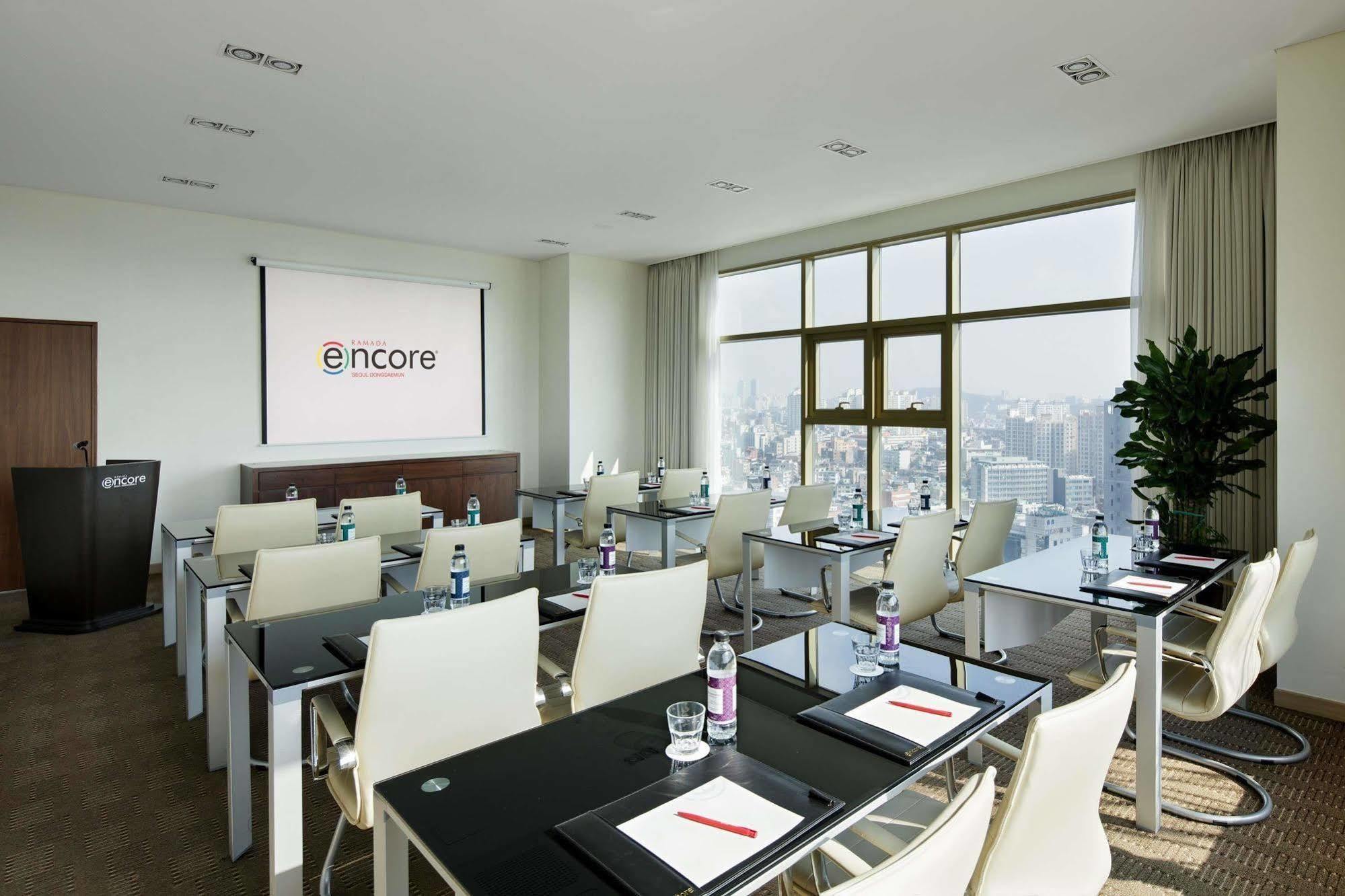 Ramada Encore By Wyndham Seoul Dongdaemun Exterior photo