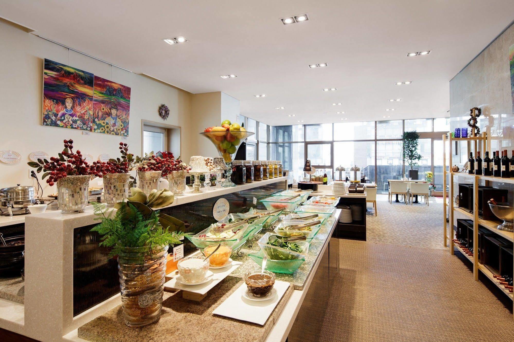 Ramada Encore By Wyndham Seoul Dongdaemun Exterior photo