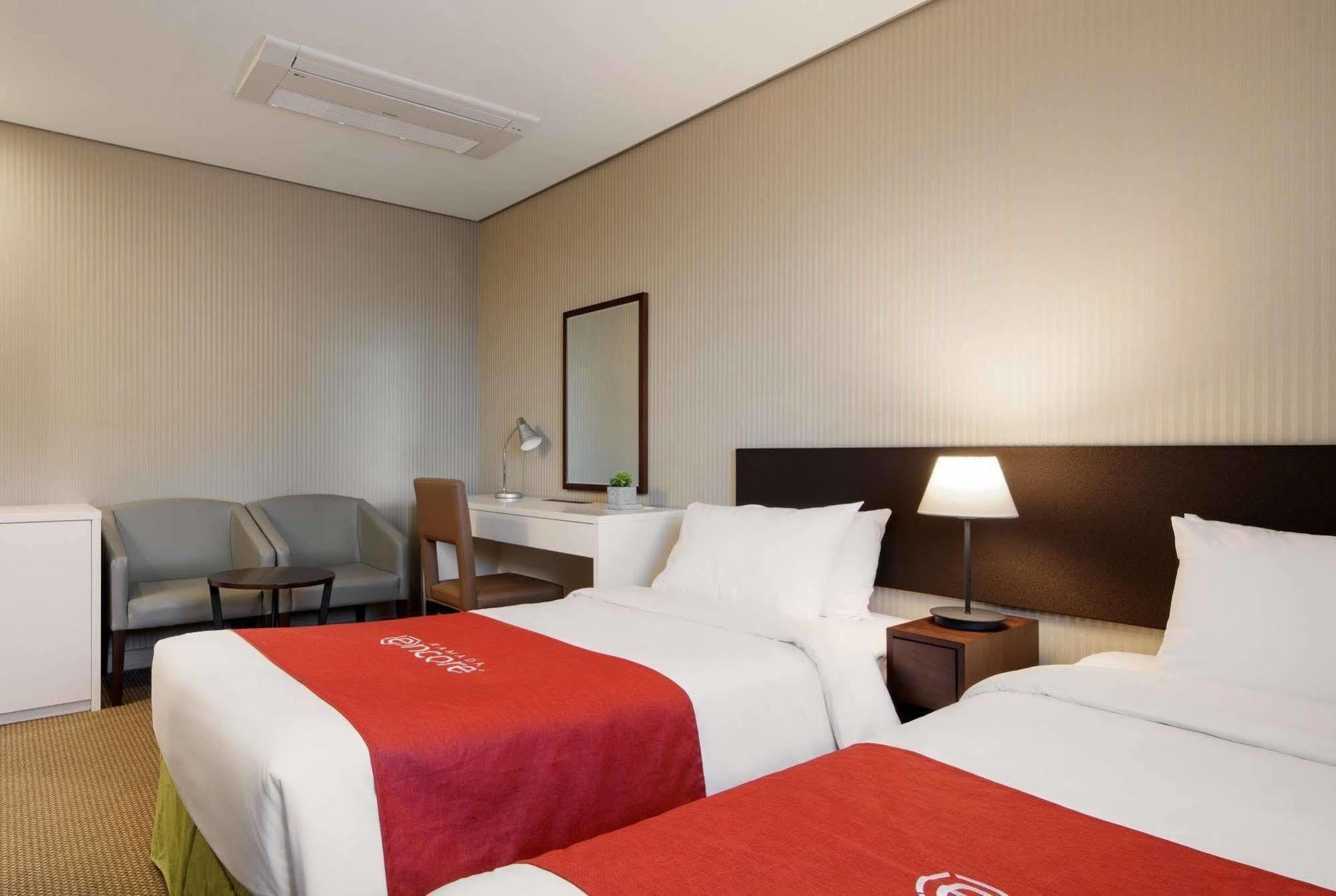 Ramada Encore By Wyndham Seoul Dongdaemun Exterior photo