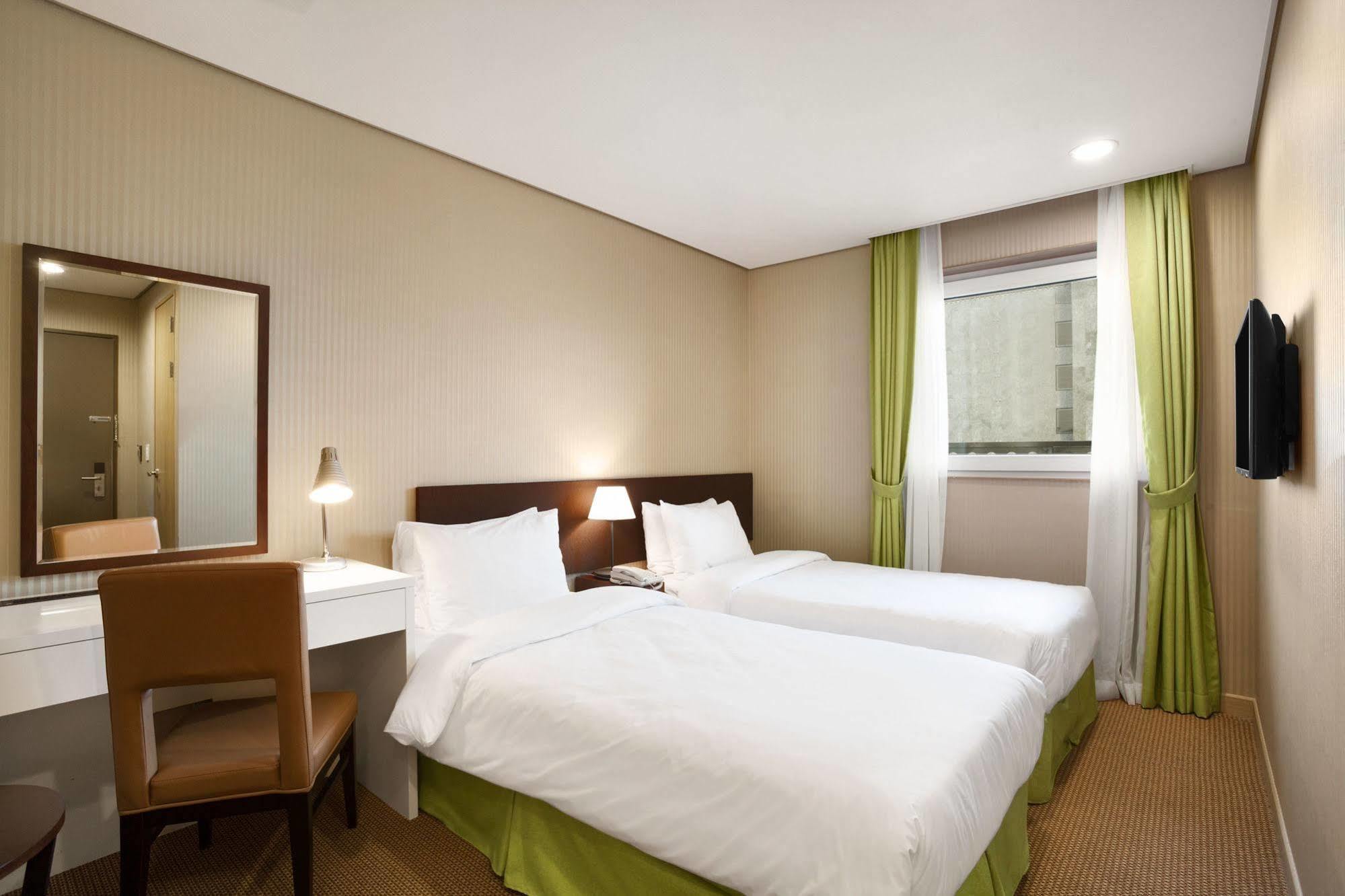 Ramada Encore By Wyndham Seoul Dongdaemun Exterior photo